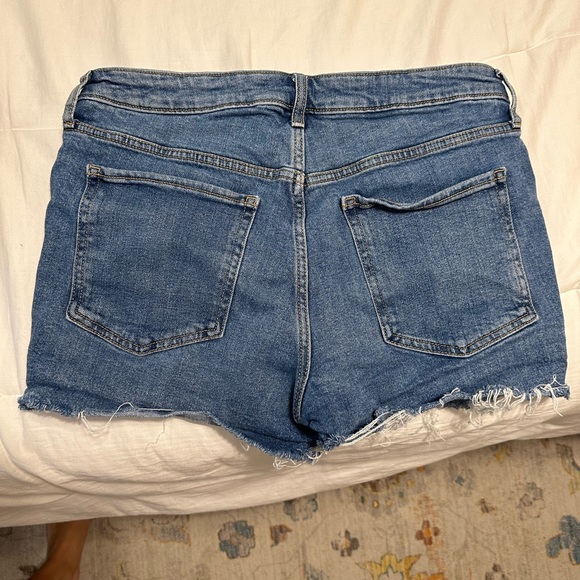 Women’s Jean shorts - Picture 2 of 3